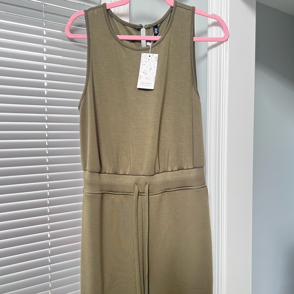 Olive Green Sleeveless Jumpsuit
